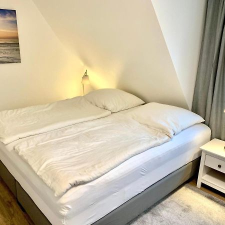 Haus-Deckstein-Ferienwohnung-Og Sankt Peter-Ording Eksteriør billede